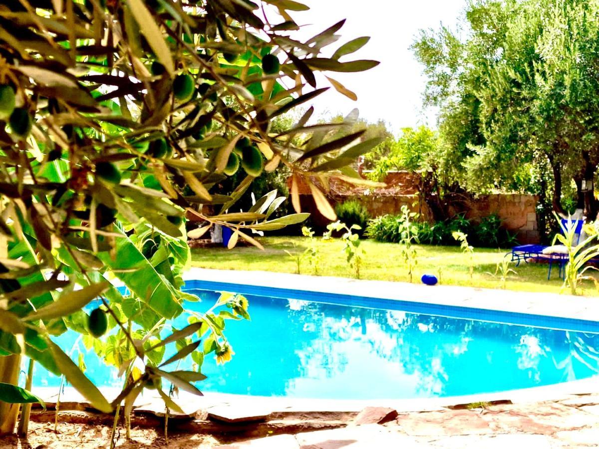 Le Domaine De Carole Marrakech Bed & Breakfast Douar Akkara Bagian luar foto