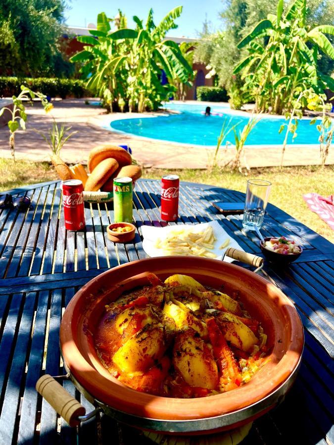 Le Domaine De Carole Marrakech Bed & Breakfast Douar Akkara Bagian luar foto