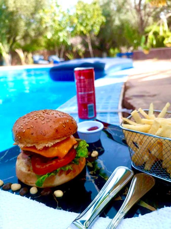 Le Domaine De Carole Marrakech Bed & Breakfast Douar Akkara Bagian luar foto