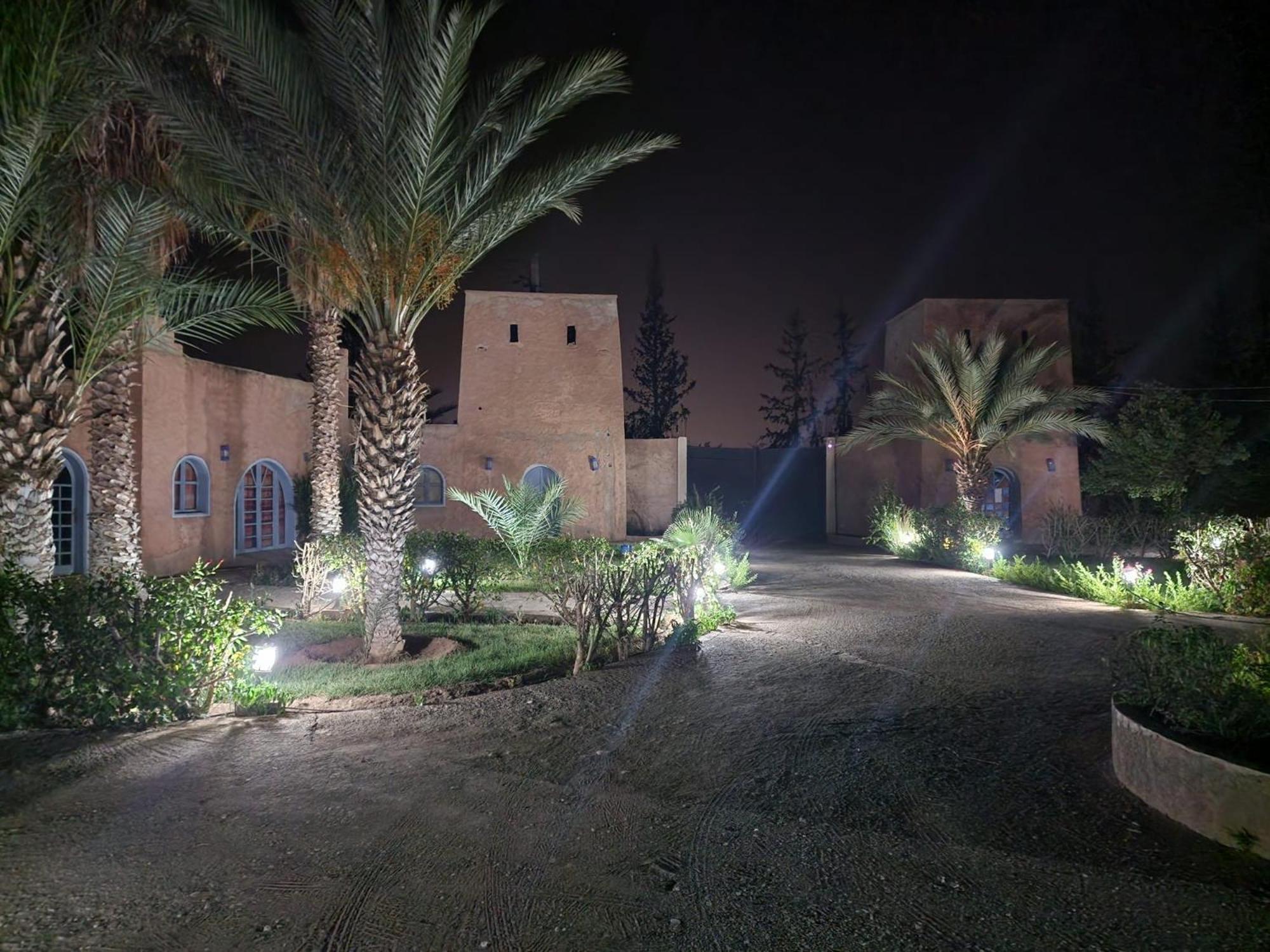 Le Domaine De Carole Marrakech Bed & Breakfast Douar Akkara Bagian luar foto